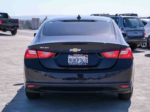 Used 2022 Chevrolet Malibu LS FWD image 5