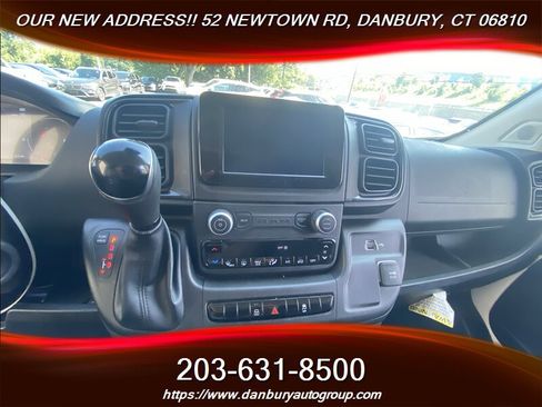 Used 2025 RAM ProMaster 2500 w/ U-Haul Equipment Group FWD image 19
