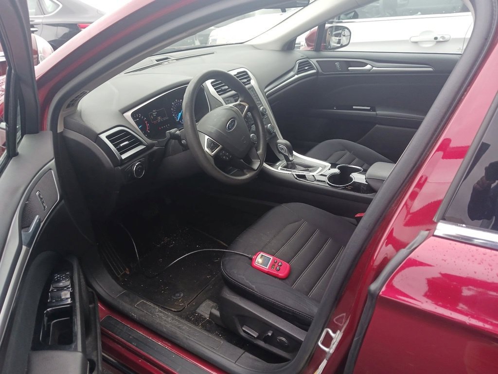 Used 2014 Ford Fusion SE FWD image 6