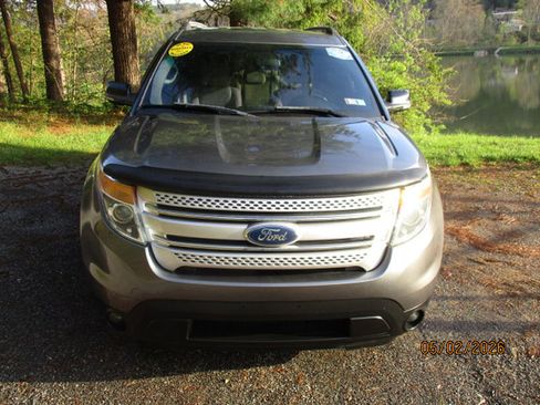 Used 2012 Ford Explorer XLT w/ Class III Trailer Tow Pkg AWD/4WD image 5