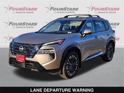 New 2026 Nissan Rogue Platinum image 9