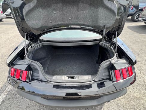 Used 2025 Ford Mustang GT Premium RWD image 13