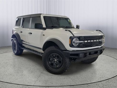 Certified 2024 Ford Bronco Wildtrak image 1