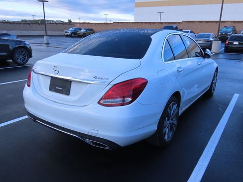Used 2016 Mercedes-Benz C 300 4MATIC Sedan image 4