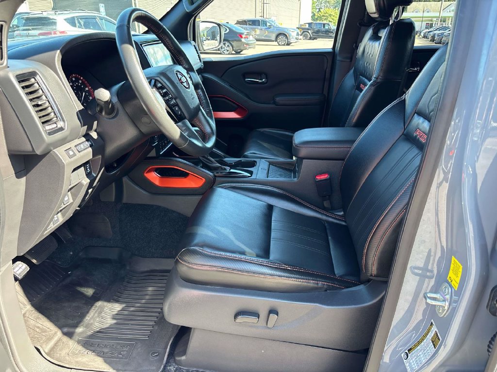 Used 2024 Nissan Frontier PRO-4X w/ Pro Premium Package AWD/4WD image 10