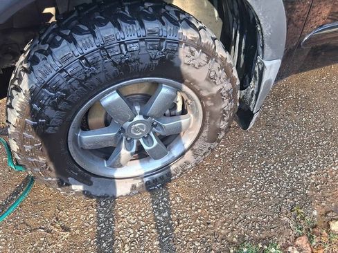 Used 2015 Nissan Titan PRO-4X w/ Pro-4x Luxury Package image 11