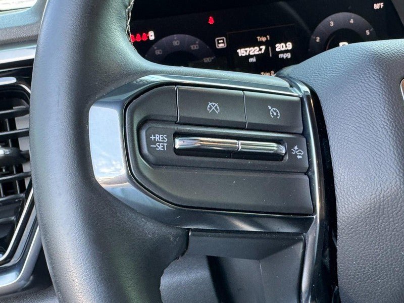 Used 2025 GMC Canyon AT4 w/ Nightfall Edition AWD/4WD image 18