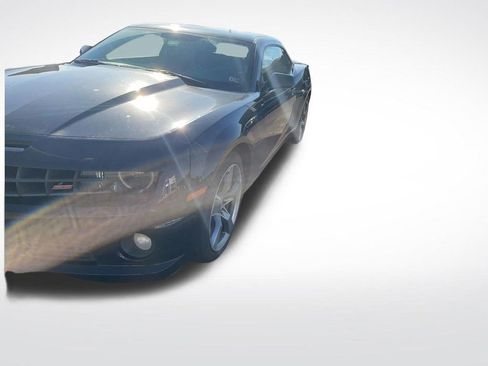 Used 2011 Chevrolet Camaro SS w/ RS Package image 2