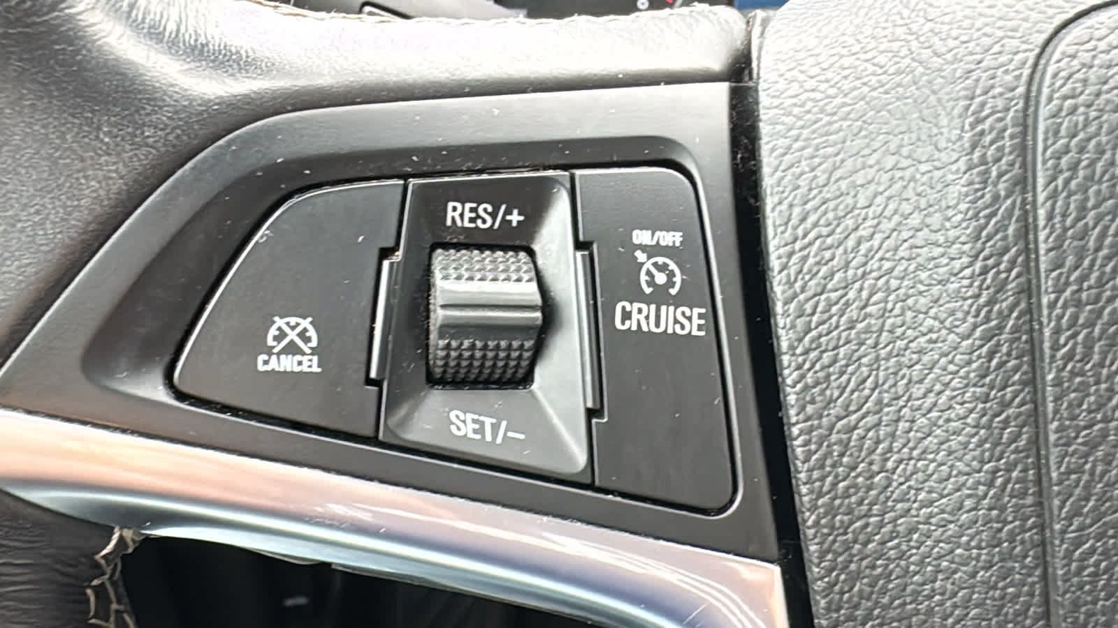 Used 2019 Buick Encore Sport Touring w/ Safety Package AWD/4WD image 11