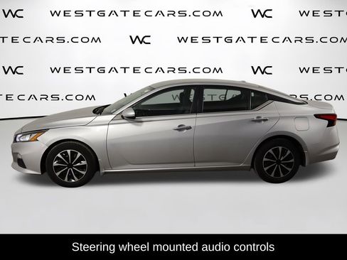 Used 2022 Nissan Altima 2.5 SV FWD image 5