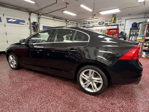 Used 2014 Volvo S60 T5 image 2
