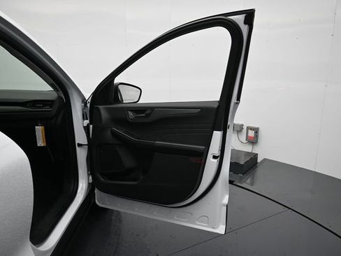 New 2026 Ford Escape Active image 27