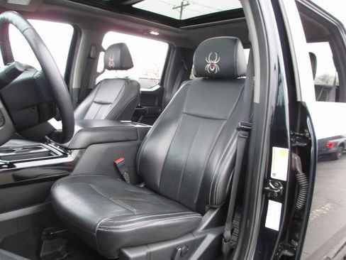 Used 2021 Ford F250 Lariat w/ Lariat Ultimate Package image 20