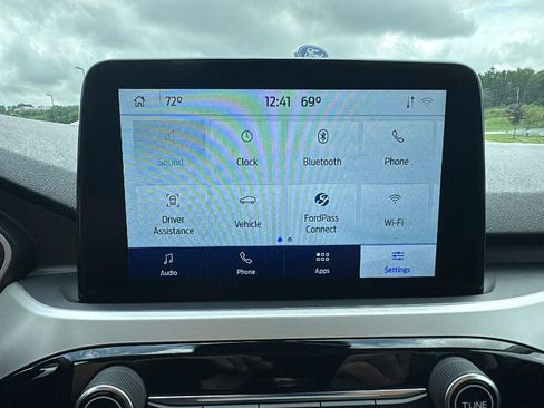 Certified 2022 Ford Escape SE w/ Cold Weather Package AWD/4WD image 27