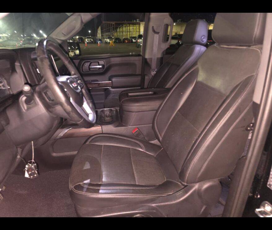 Used 2019 GMC Sierra 1500 SLT w/ SLT Premium Plus Package AWD/4WD image 3
