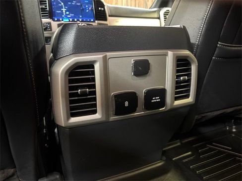 Used 2022 Ford F250 Lariat w/ Lariat Value Package image 29