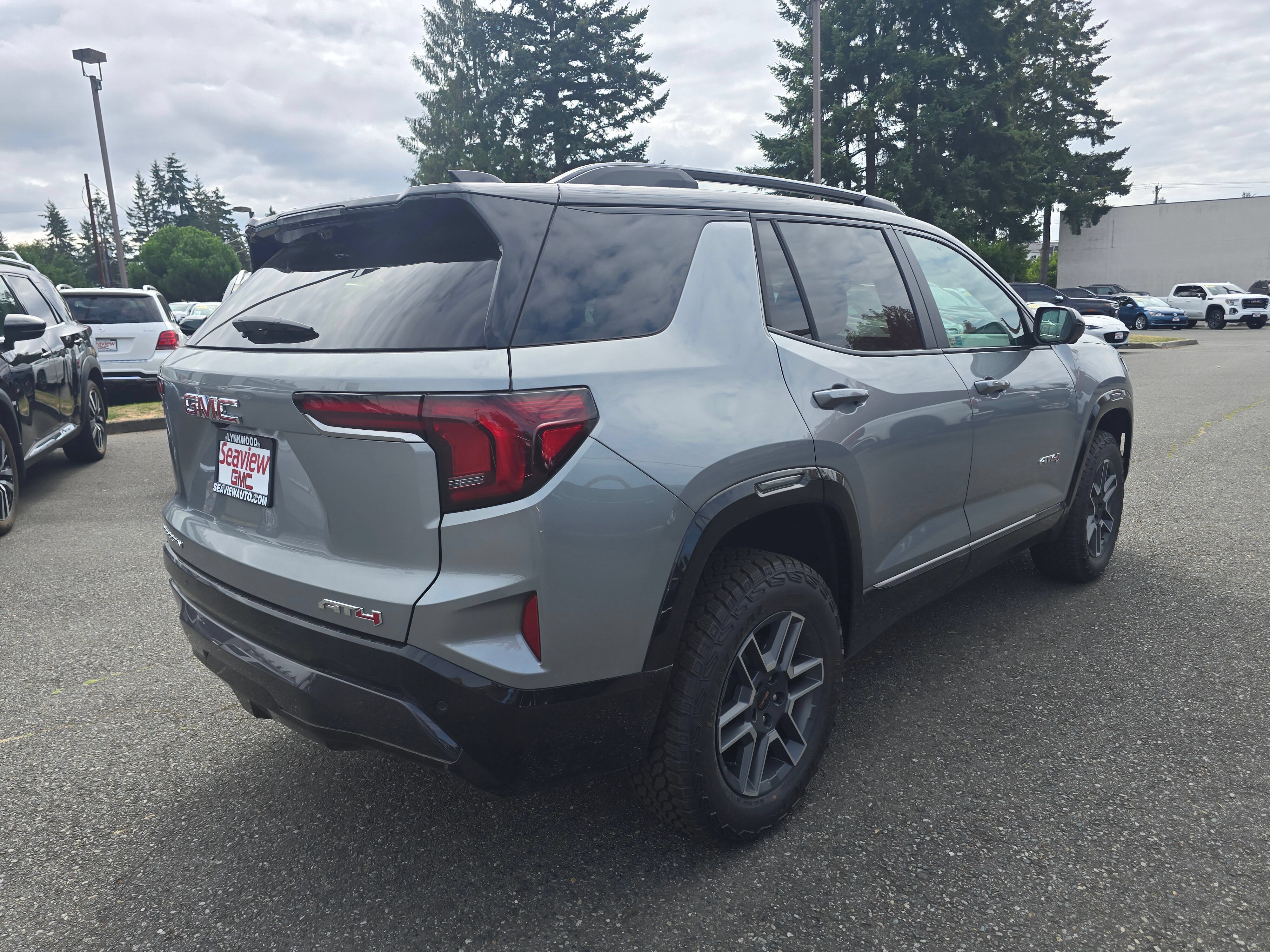 New 2027 GMC Terrain AT4 w/ Technology Package II AWD/4WD image 7