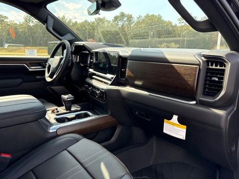 New 2026 Chevrolet Silverado 1500 High Country image 12
