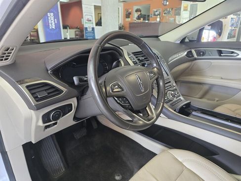 Used 2017 Lincoln MKZ Reserve AWD/4WD image 8