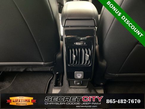 New 2026 Jeep Compass Latitude image 26