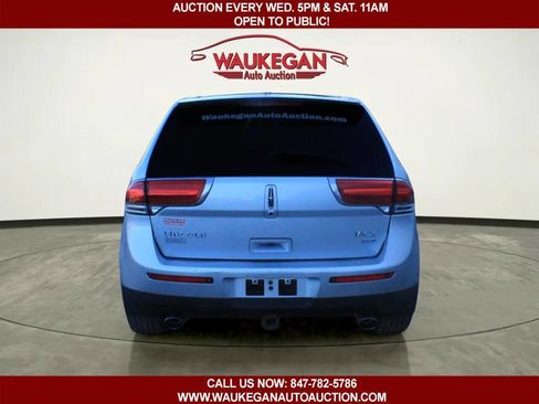 Used 2011 Lincoln MKX AWD w/ Sight & Sound Pkg image 4