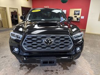 Used 2023 Toyota Tacoma TRD Sport video 2