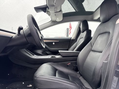 Used 2022 Tesla Model 3 Long Range image 8