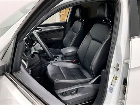 Used 2021 Volkswagen Atlas Cross Sport SE FWD image 30