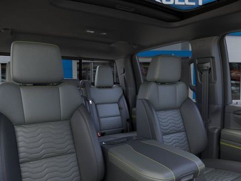 New 2026 Chevrolet Silverado 2500 ZR2 w/ LPO, Dark Essentials Package AWD/4WD image 60