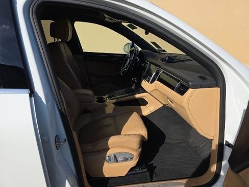 Used 2017 Porsche Macan S image 5