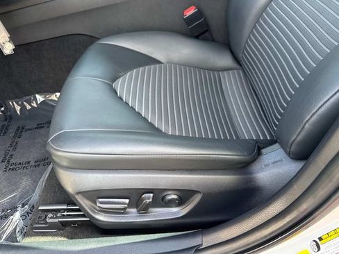 Used 2023 Toyota Camry SE FWD image 19