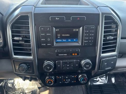 Used 2018 Ford F250 XLT w/ Camper Package AWD/4WD image 16