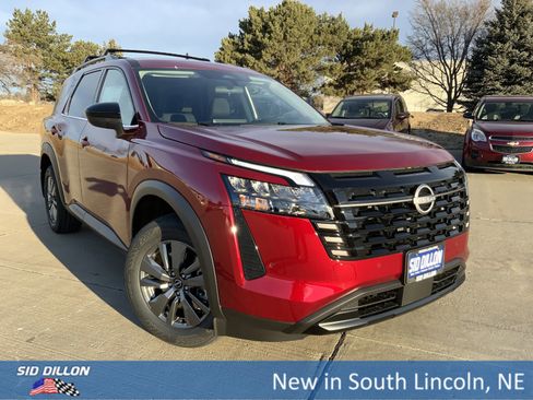 New 2026 Nissan Pathfinder SV image 2