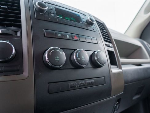 Used 2012 RAM 1500 Express image 29