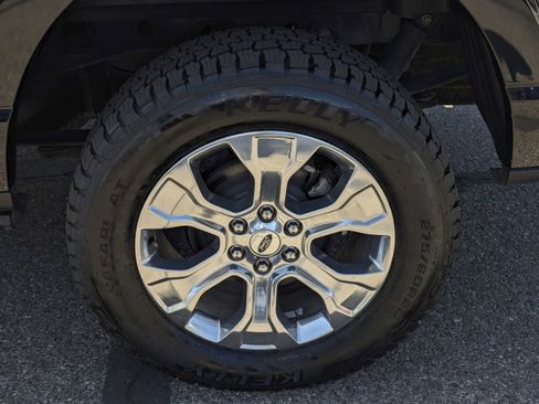 Certified 2022 Ford F150 Platinum w/ Equipment Group 701A High AWD/4WD image 7