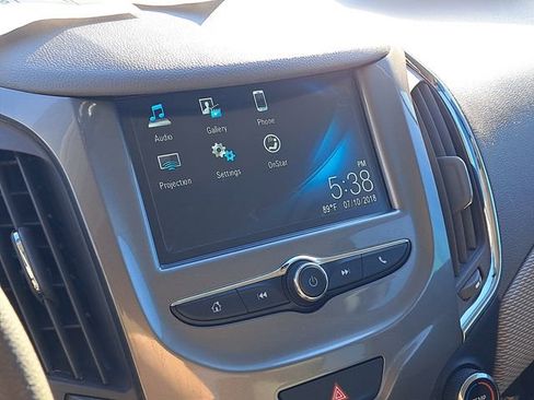 Used 2017 Chevrolet Cruze LT w/ Convenience Package image 29