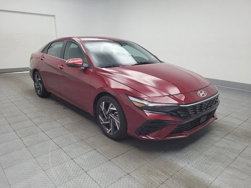 Used 2025 Hyundai Elantra Limited FWD image 13