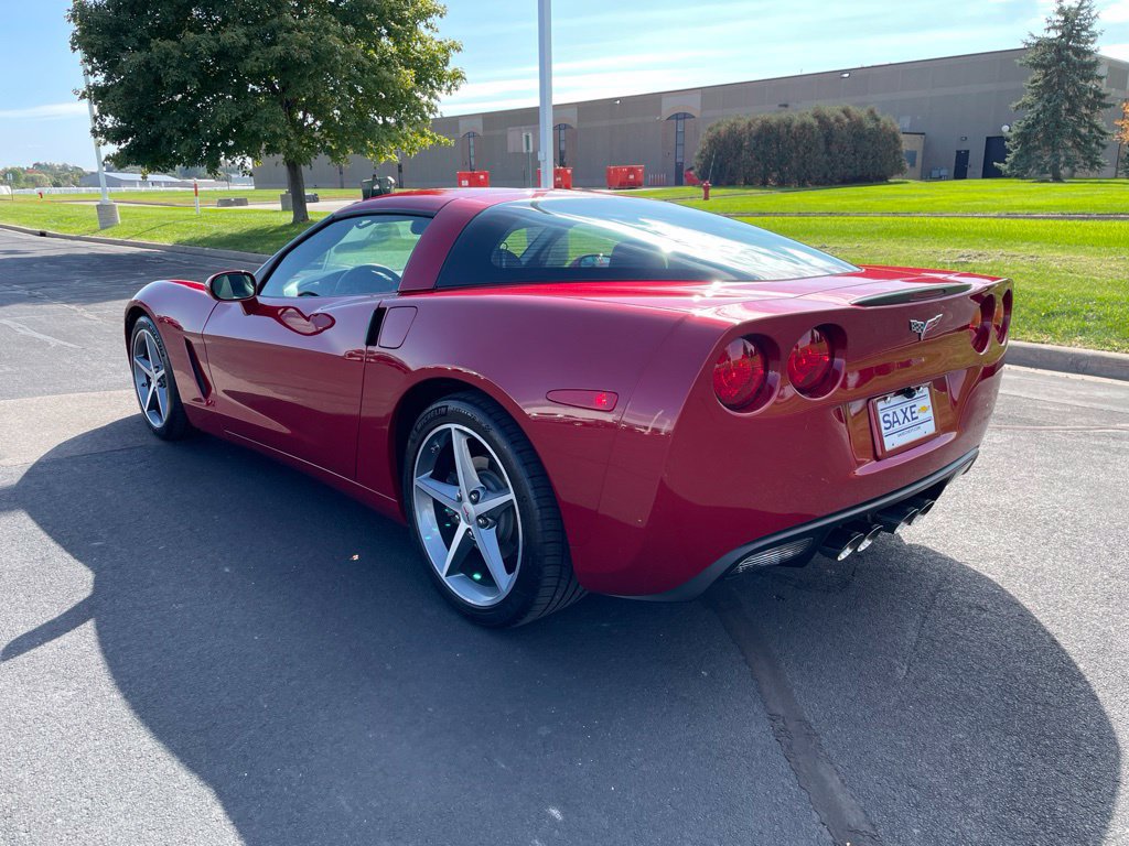 Used 2013 Chevrolet Corvette Coupe w/ 2LT Preferred Equipment Group RWD image 3