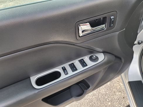 Used 2011 Ford Fusion SEL w/ 301A Rapid Spec Order Code image 26