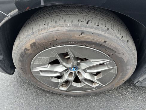 Certified 2023 BMW iX xDrive50 AWD/4WD image 32