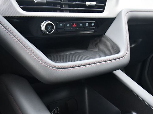 Used 2026 Ford Explorer Active w/ Active Comfort Package image 31