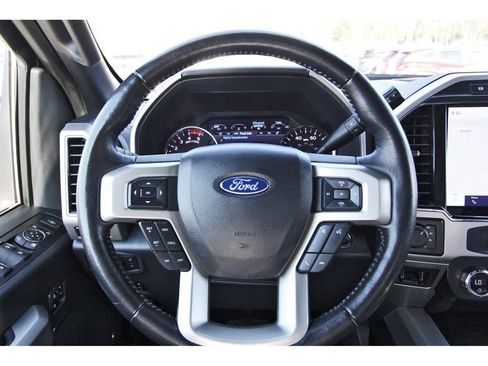 Used 2022 Ford F350 Lariat w/ Black Appearance Package AWD/4WD image 13
