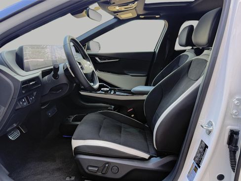 Used 2024 Kia EV6 GT-Line AWD/4WD image 23
