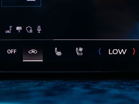 Used 2025 Audi Q5 Prestige image 28