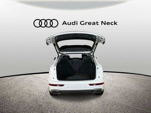 Used 2023 Audi Q5 2.0T Premium w/ Convenience Package AWD/4WD image 21