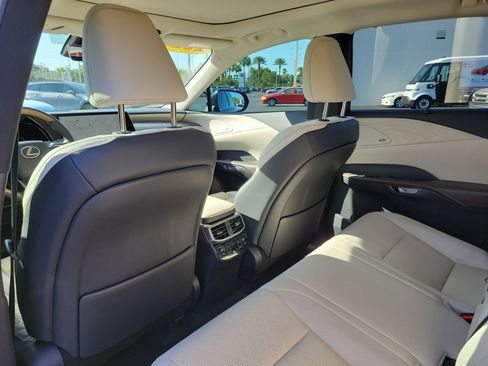 Used 2023 Lexus RX 350 FWD w/ Cold Area Package image 11
