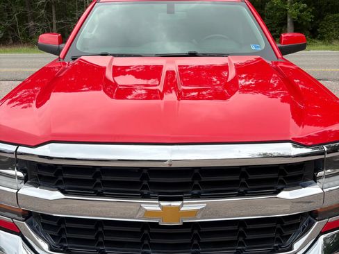 Used 2018 Chevrolet Silverado 1500 LT w/ All Star Edition AWD/4WD image 8
