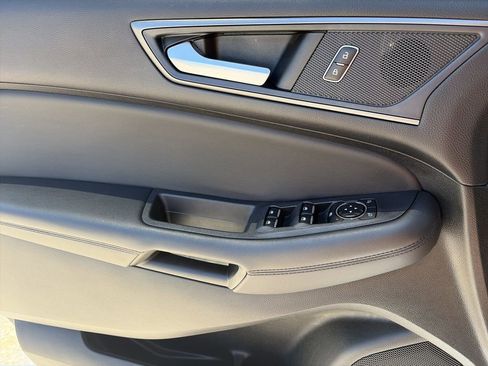 Used 2023 Ford Edge SE AWD/4WD image 18