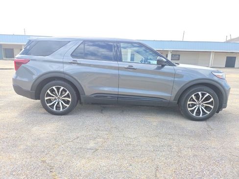 Used 2022 Ford Explorer ST-Line RWD image 10