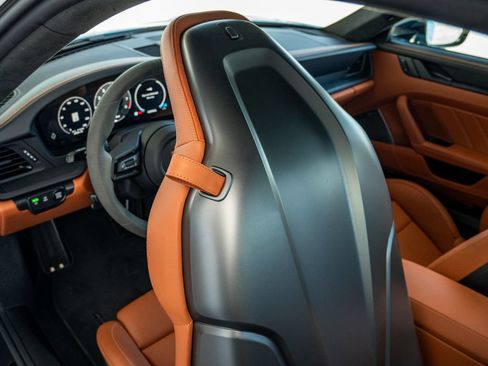 Certified 2025 Porsche 911 Carrera 4 GTS AWD/4WD image 6
